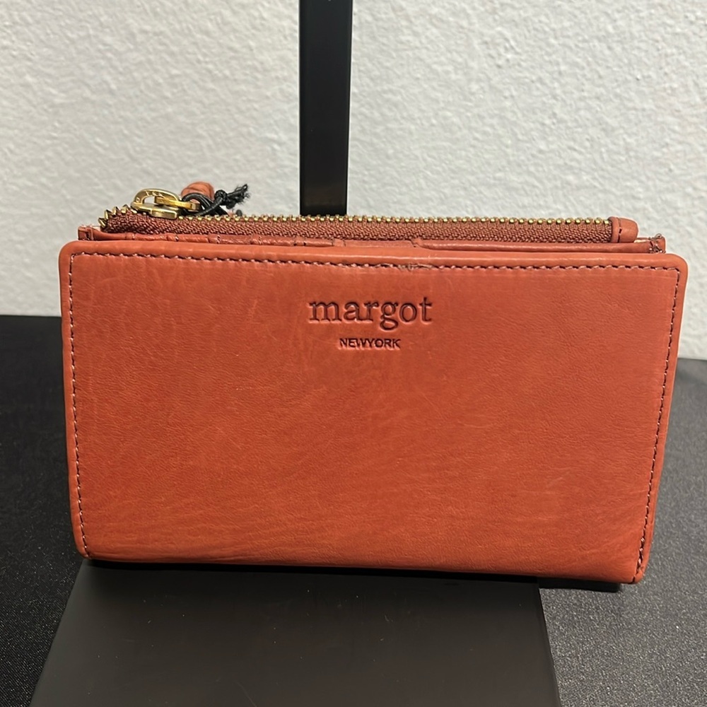 Margot New York Brown Leather Zip Wallet